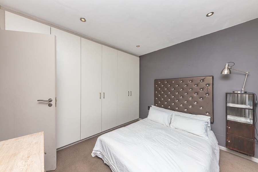 3 Bedroom Property for Sale in Sea Point Western Cape